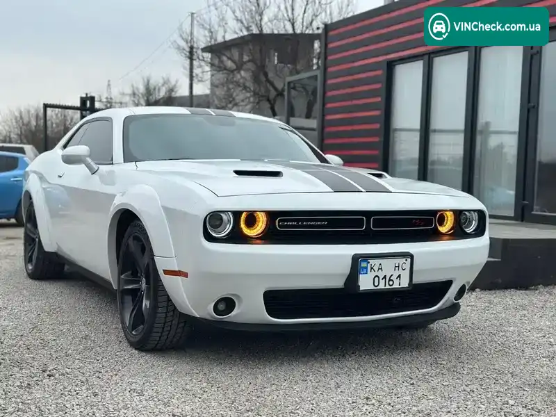 Dodge Challenger 2018, фото з оголошення 2 з 21, VIN 2C3CDZBT7JH225109