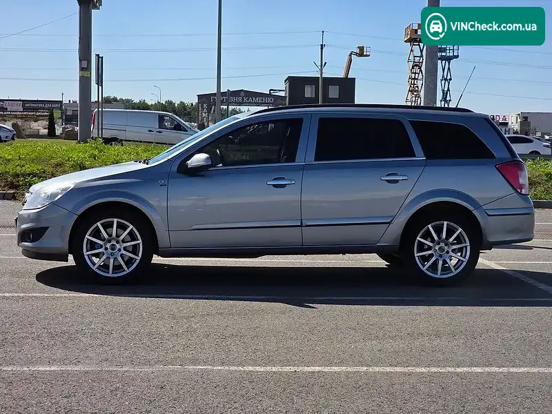 Opel Astra 2007, фото з оголошення 2 з 19, VIN W0L0AHL3572159938