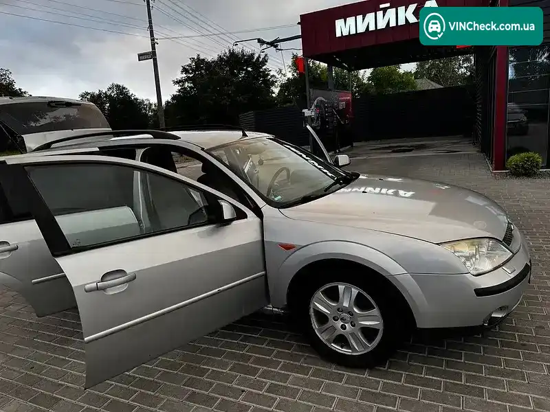 Ford Mondeo 2001, фото з оголошення 2 з 18, VIN WF0WXXGBBW1K69912