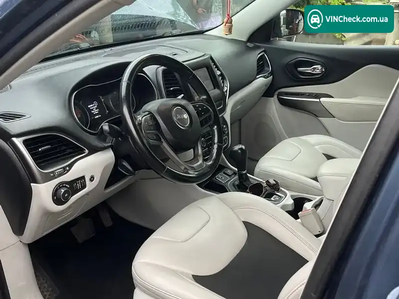 Jeep Cherokee 2019, фото з оголошення 1 з 15, VIN 1C4PJLLB5LD585617