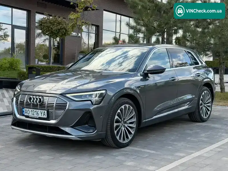 Audi e-tron 2020, фото з оголошення 2 з 20, VIN WAUZZZGE1LB033162
