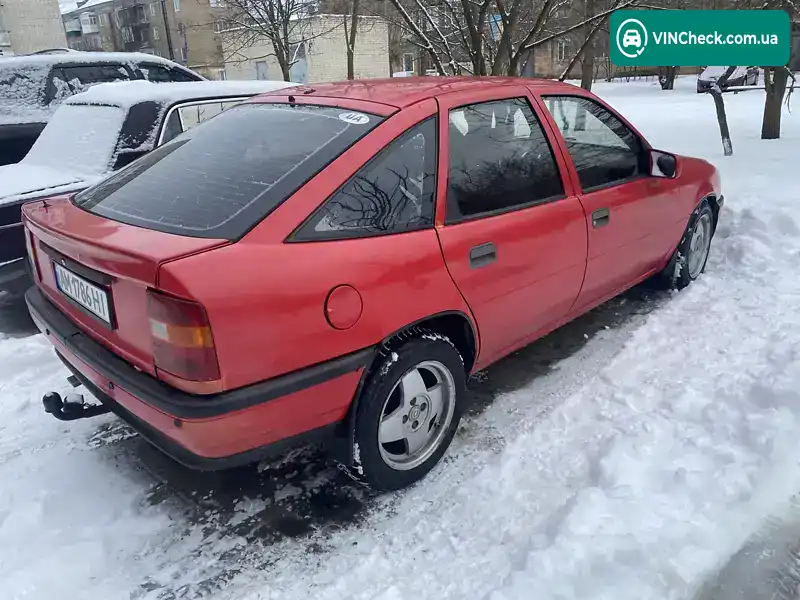 Opel Vectra 1989, фото з оголошення 2 з 6, VIN W0L000089K5114084