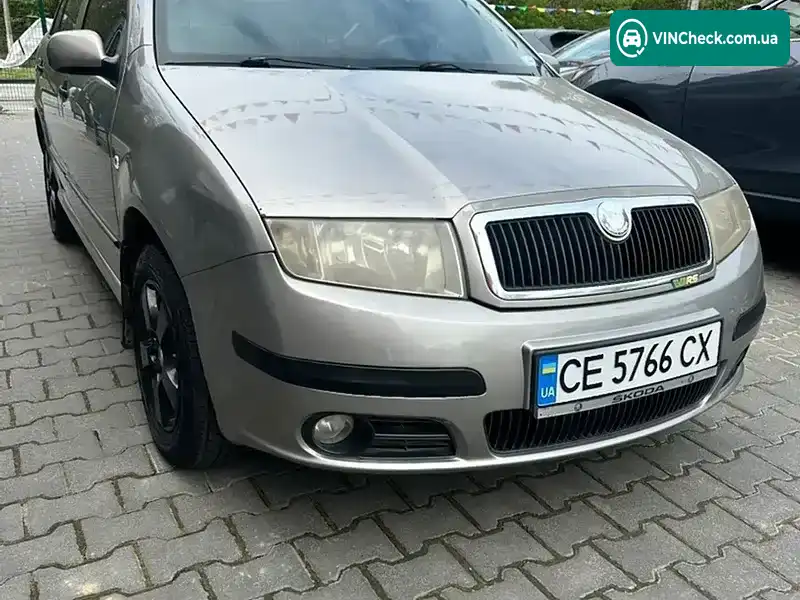Mazda 5 2007, фото з оголошення 2 з 10, VIN JMZCR19T670196106