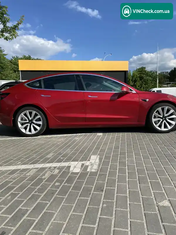 Tesla Model 3 2020, фото з оголошення 1 з 17, VIN 5YJ3E1EB1LF651271