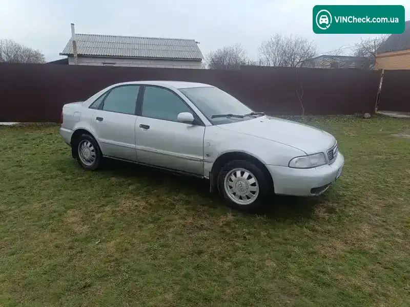 Audi A4 1995, фото з оголошення 1 з 13, VIN WAUZZZ8DZSA042716