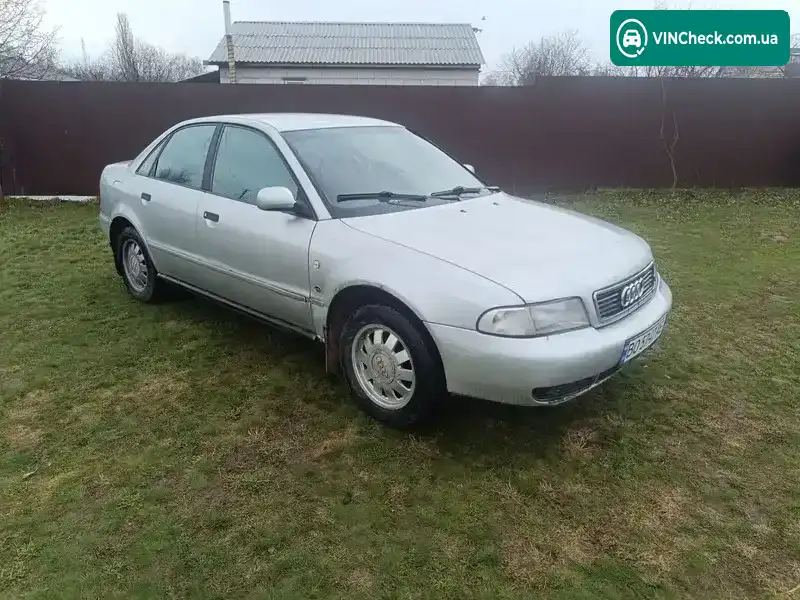 Audi A4 1995, фото з оголошення 2 з 13, VIN WAUZZZ8DZSA042716