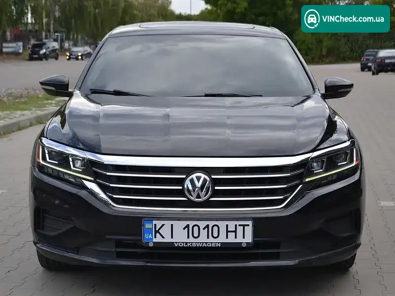 Volkswagen Passat 2021, фото з оголошення 2 з 20, VIN 1VWBA7A37MC006578