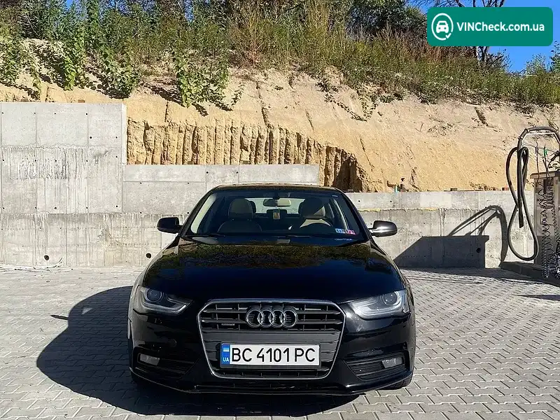 Audi A4 2012, фото з оголошення 1 з 17, VIN WAUBFAFL2DA164183