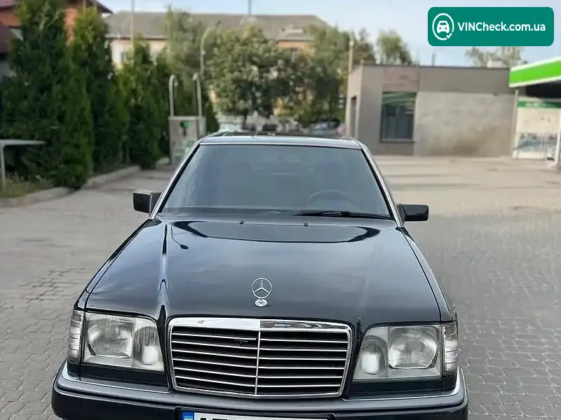Mercedes-Benz E-Class 1994, фото з оголошення 2 з 17, VIN WDB1240221C092562