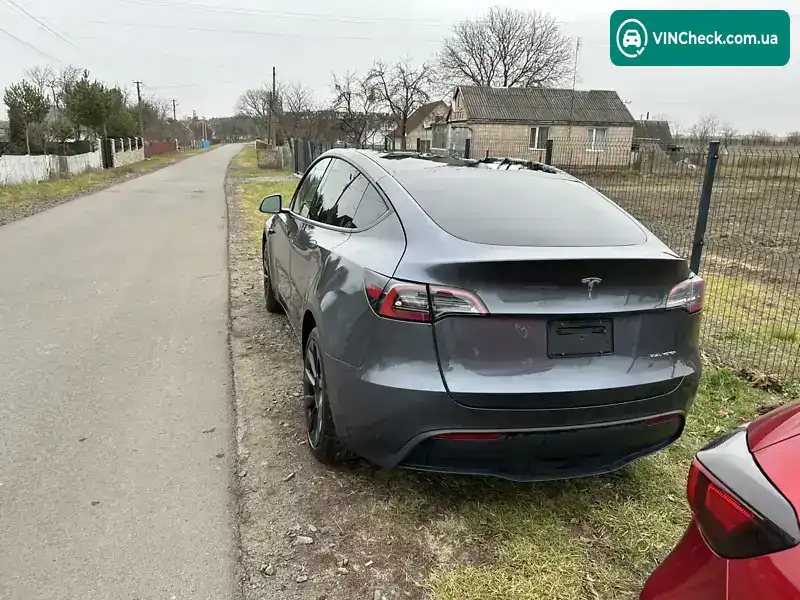 Tesla Model Y 2023, фото з оголошення 2 з 12, VIN 7SAYGDEE3PF923517