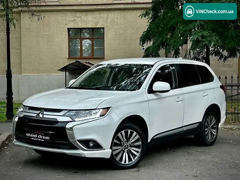 Mitsubishi Outlander 2020, фото з оголошення 1 з 16, VIN JA4AD2A33LZ044887