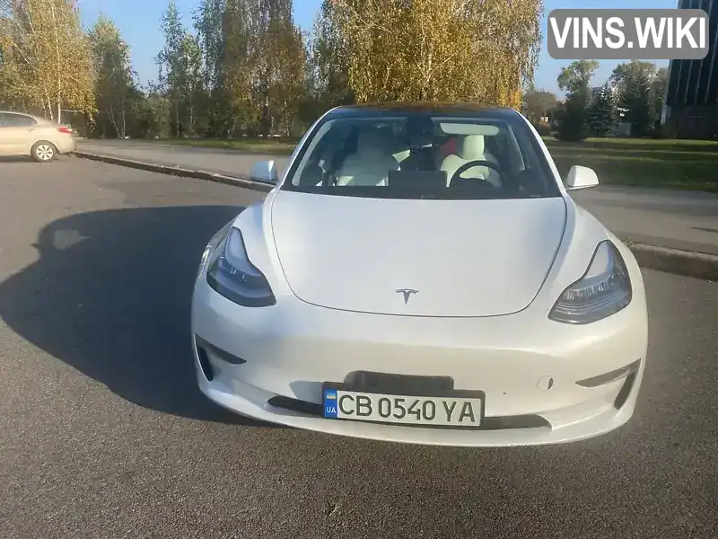 Tesla Model 3 2019, фото з оголошення 2 з 11, VIN 5YJ3E1EB0KF195519