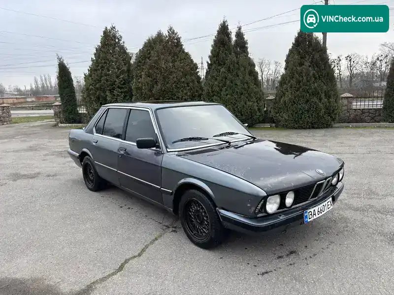 BMW 5 Series 1984, фото з оголошення 1 з 20, VIN WBADA710X09278547