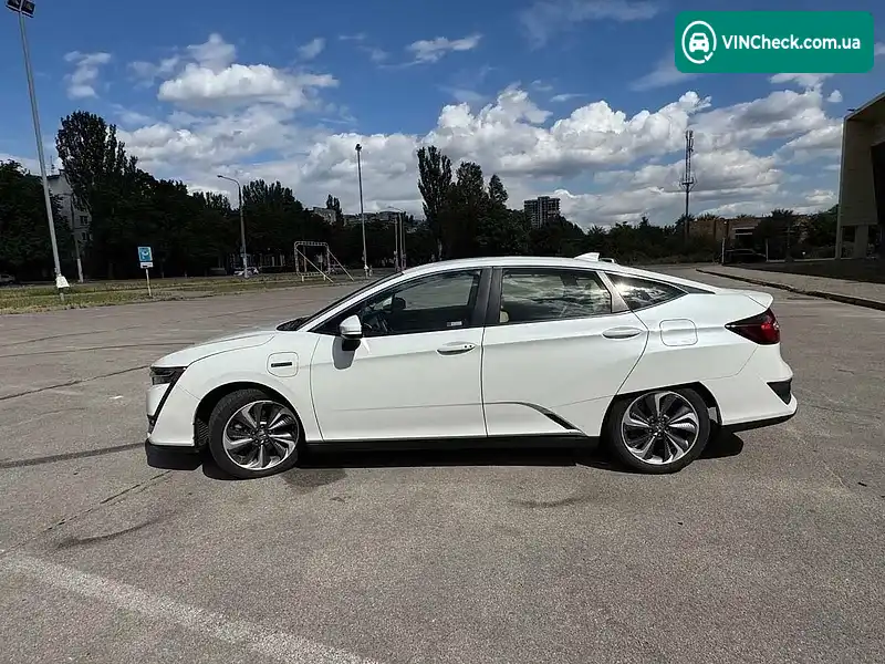 Honda Clarity 2020, фото з оголошення 2 з 18, VIN JHMZC5F16MC001166