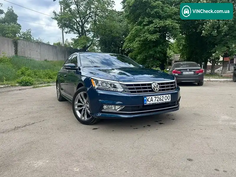 Volkswagen Passat 2018, фото з оголошення 1 з 20, VIN 1VWCA7A30JC025537