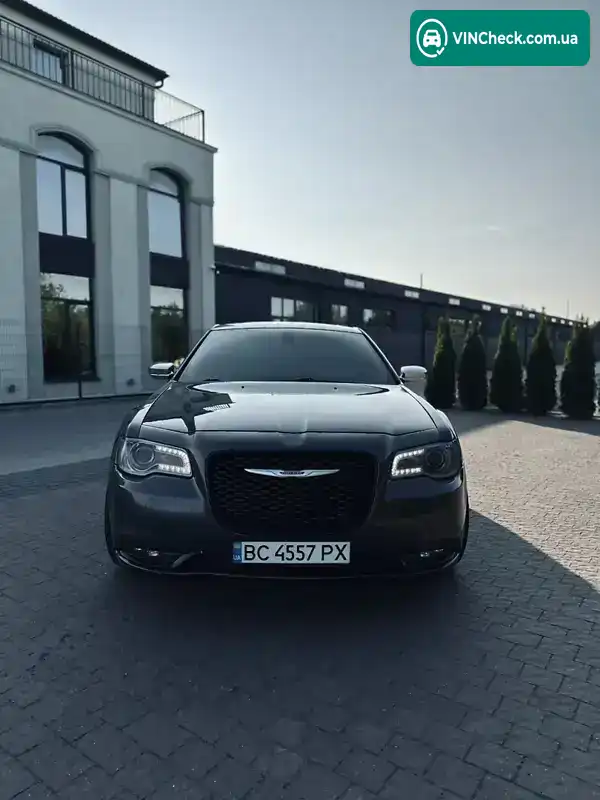 Chrysler 300 2019, фото з оголошення 1 з 16, VIN 2C3CCAKG3KH631607