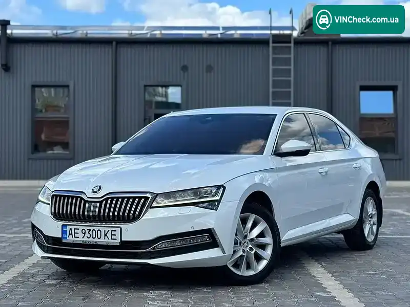 Skoda Superb 2019, фото з оголошення 2 з 21, VIN TMBAJ8NP9LB300067