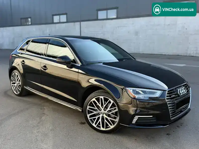 Audi A3 2018, фото з оголошення 2 з 21, VIN WAUTPBFF8JA080995