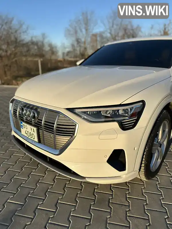 Audi e-tron 2019, фото з оголошення 2 з 21, VIN WA1LAAGE9KB012960