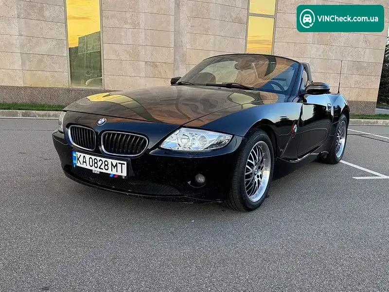 BMW Z4 2003, фото з оголошення 2 з 20, VIN WBABT31040LS00505