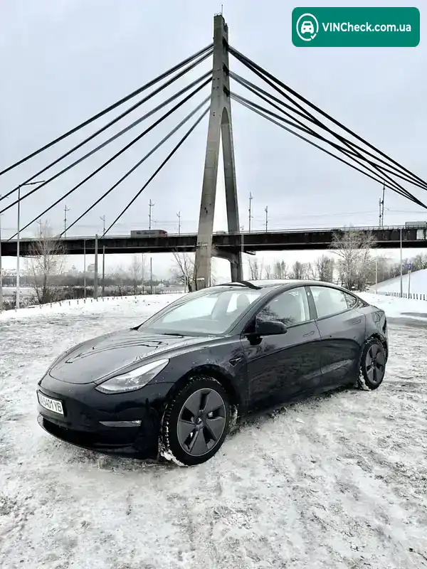 Tesla Model 3 2023, фото з оголошення 1 з 12, VIN 5YJ3E1EA5PF570111