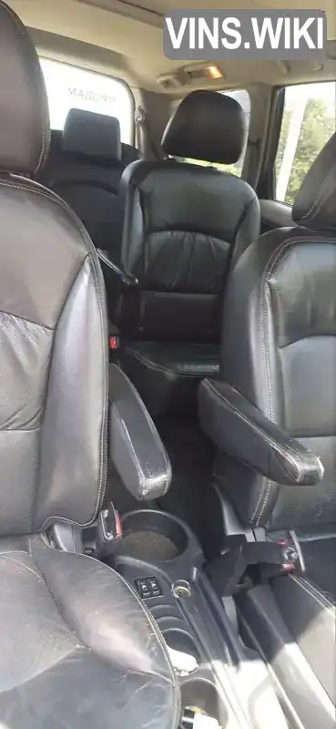 Mitsubishi Grandis 2006, фото з оголошення 2 з 11, VIN JMBLRNA4W7Z000649