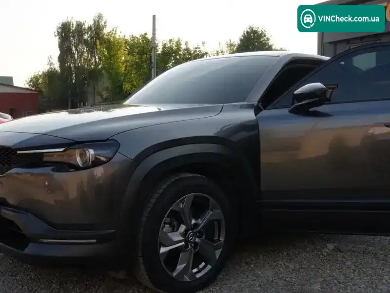 Mazda MX-30 2020, фото з оголошення 2 з 20, VIN JMZDR1WBJ00106559