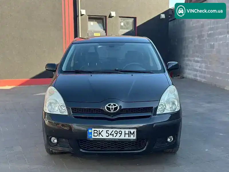 Toyota Corolla Verso 2006, фото з оголошення 2 з 21, VIN NMTER16R80R075810