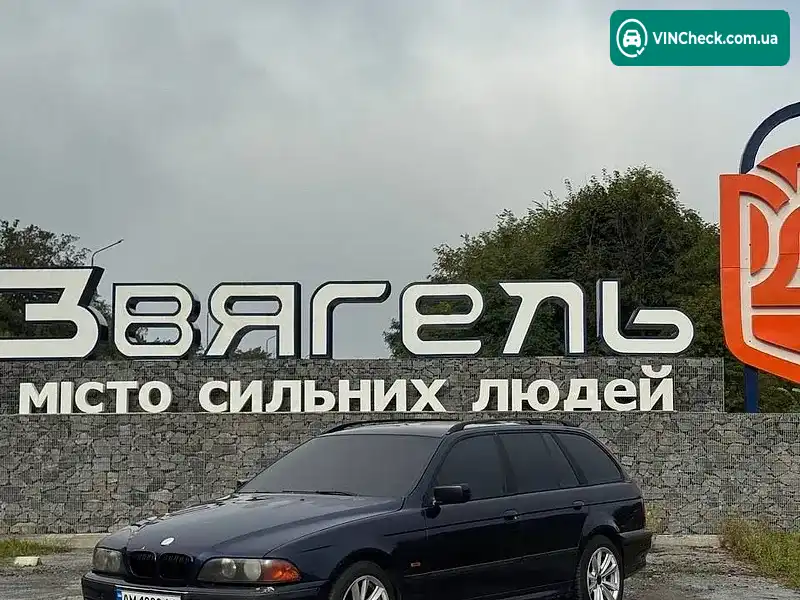 BMW 5 Series 2000, фото з оголошення 2 з 8, VIN WBADP91090GX71514