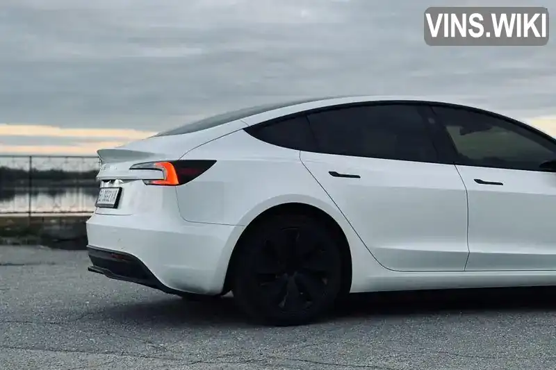 Tesla Model 3 2024, фото з оголошення 2 з 21, VIN 5YJ3E1EA1RF841572