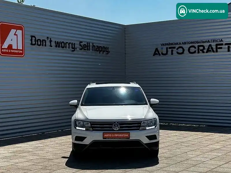 Volkswagen Tiguan 2021, фото з оголошення 2 з 20, VIN 3VV3B7AX1MM124200