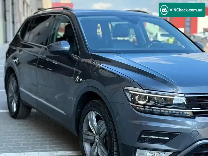 Volkswagen Tiguan 2017, фото з оголошення 2 з 20, VIN 3VV5B7AX7JM080398