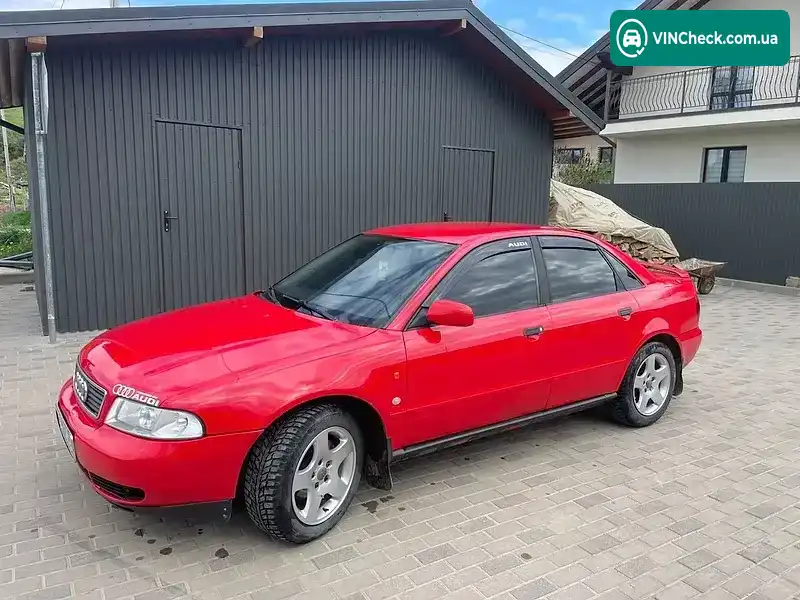Audi A4 1996, фото з оголошення 1 з 10, VIN WAUZZZ8DZTA149391