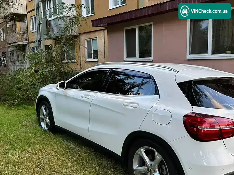 Mercedes-Benz GLA-Class 2018, фото з оголошення 2 з 15, VIN WDC1569431J571926
