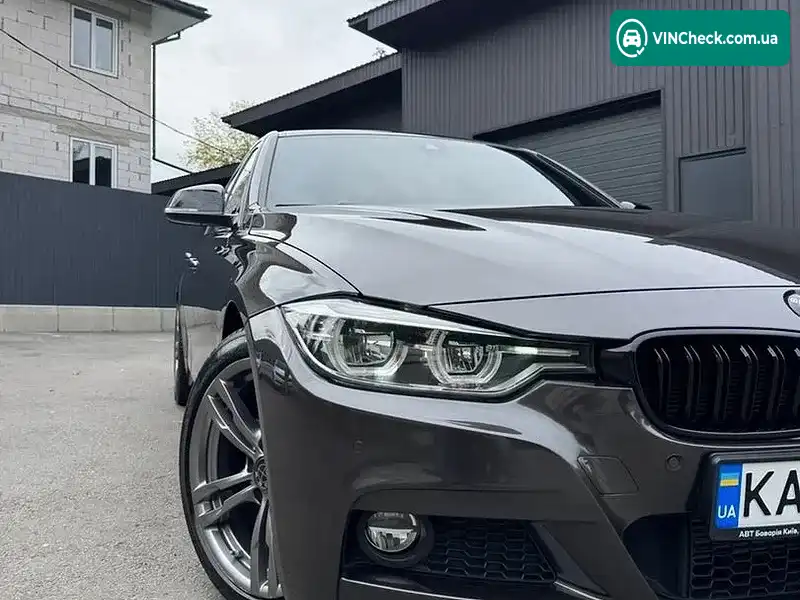 BMW 3 Series 2018, фото з оголошення 2 з 13, VIN WBA8A9104JAE91834