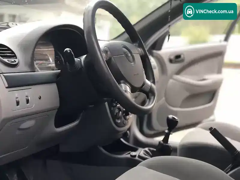 Chevrolet Lacetti 2006, фото з оголошення 1 з 20, VIN KL1NF356J6K434040
