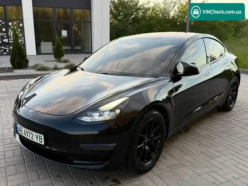 Tesla Model 3 2019, фото з оголошення 2 з 21, VIN 5YJ3E7EB6KF383237