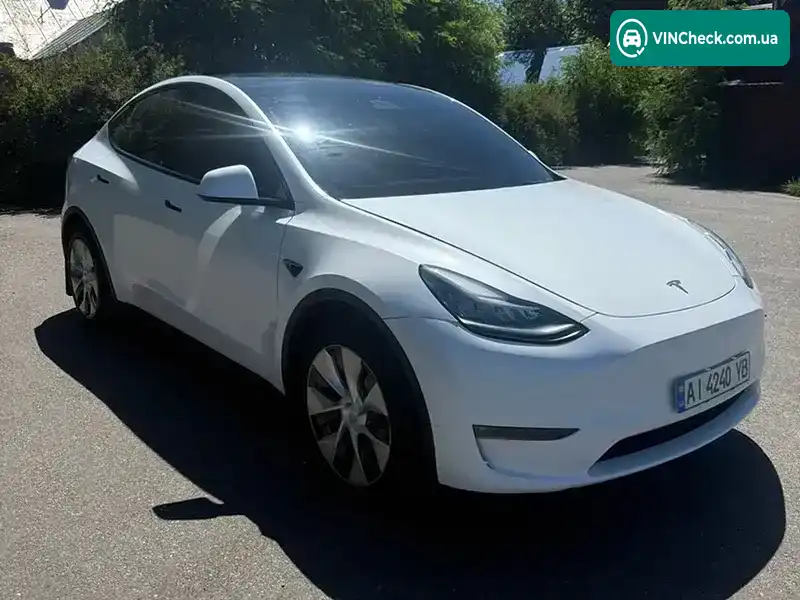 Tesla Model Y 2023, фото з оголошення 2 з 20, VIN 7SAYGDEE1PA115700