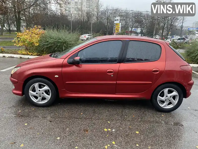 Peugeot 206 2006, фото з оголошення 2 з 8, VIN VF32JNFUB47657875
