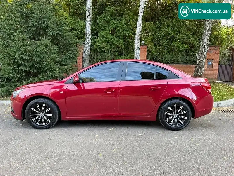 Chevrolet Cruze 2010, фото з оголошення 2 з 20, VIN KL1JA6959AK742412