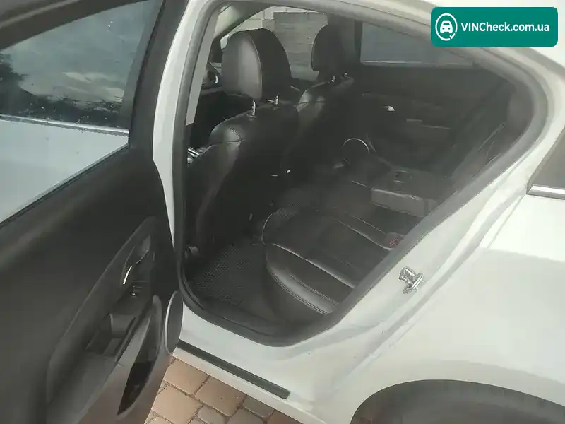Chevrolet Cruze 2011, фото з оголошення 2 з 10, VIN KL1JA6959CK545639