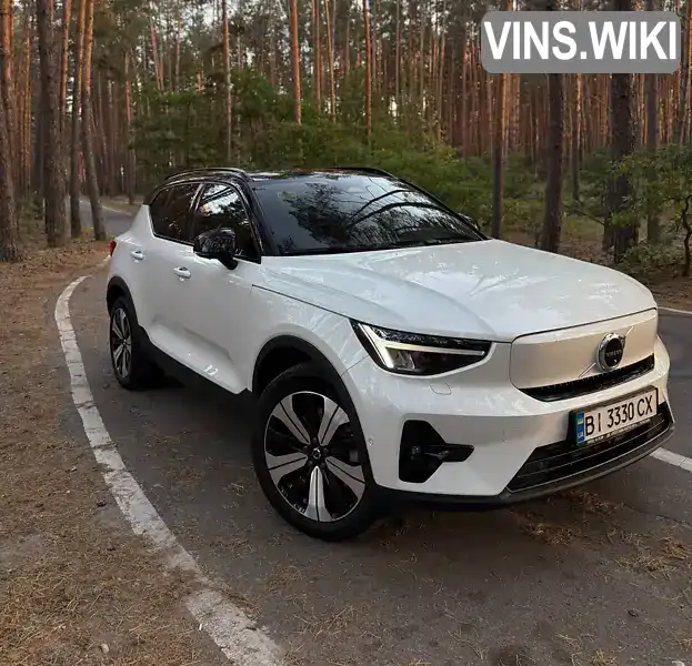 Volvo XC40 2022, фото з оголошення 1 з 21, VIN YV1XZEDV3P2986544