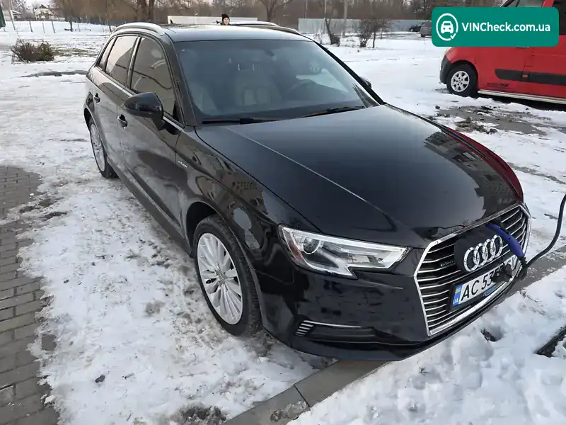 Audi A3 2017, фото з оголошення 1 з 7, VIN WAUUPBFFXJA060090