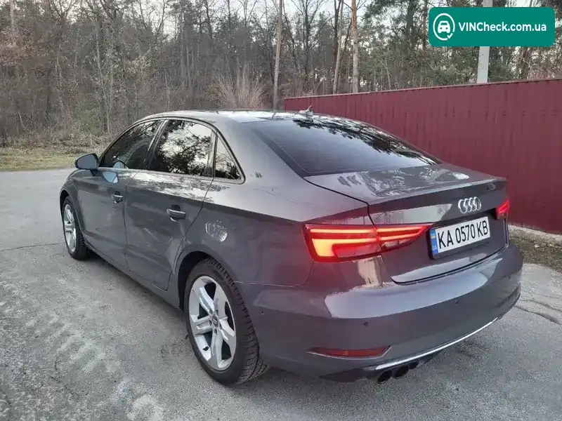 Audi A3 2017, фото з оголошення 2 з 21, VIN WAUAUGFF5J1032271