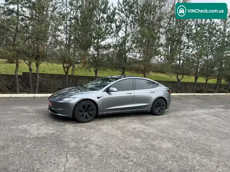 Tesla Model 3 2024, фото з оголошення 2 з 11, VIN 5YJ3E1EA4RF858964