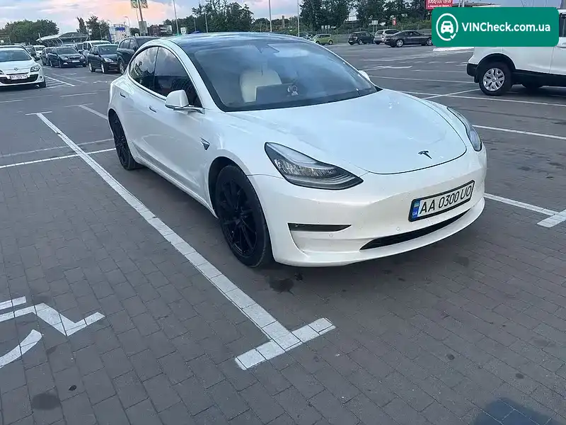 Tesla Model 3 2020, фото з оголошення 2 з 17, VIN 5YJ3E1EB3LF795906