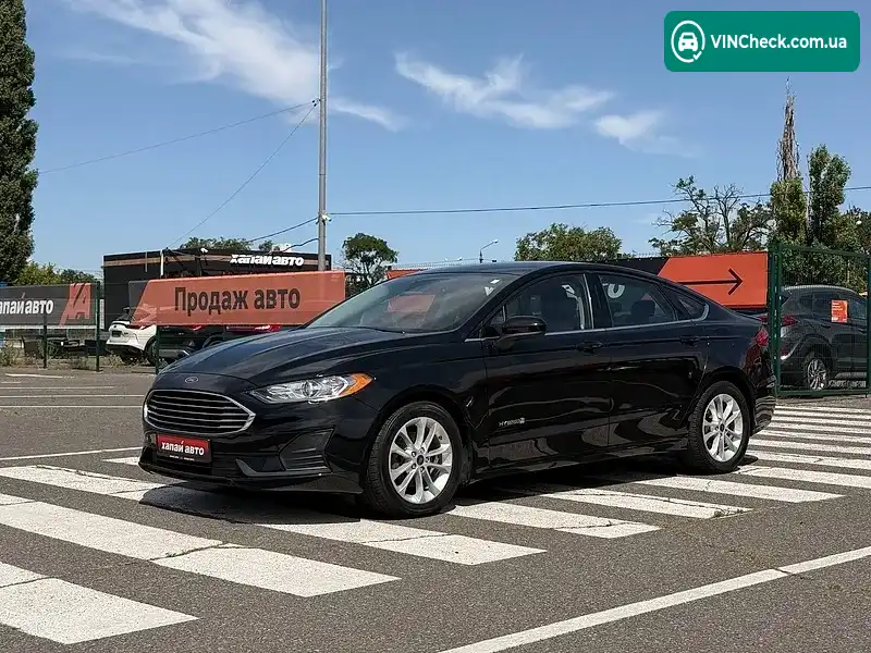 Ford Fusion 2019, фото з оголошення 1 з 17, VIN 3FA6P0LU6KR197270