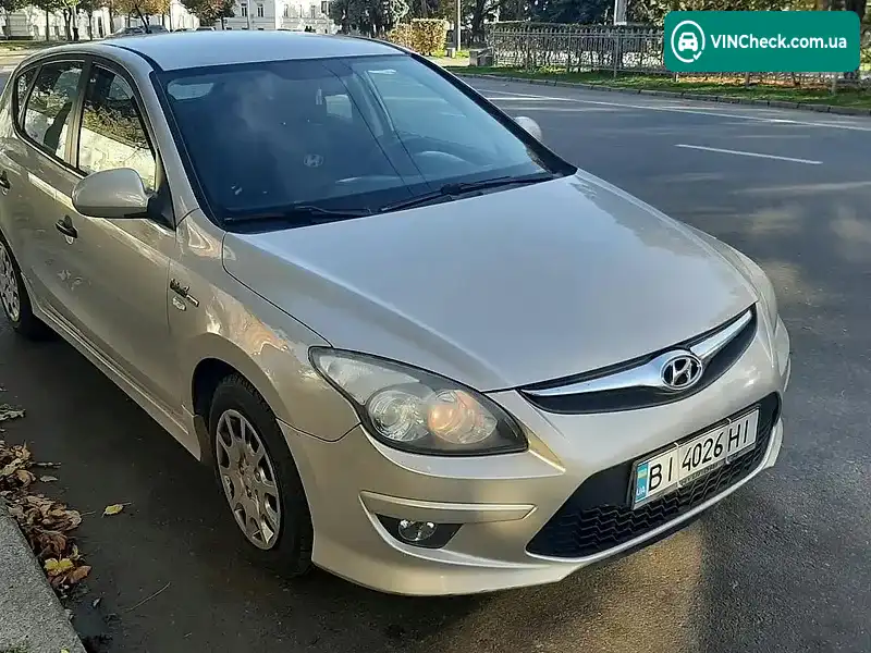Hyundai i30 2011, фото з оголошення 2 з 20, VIN TMADB51SABJ213131