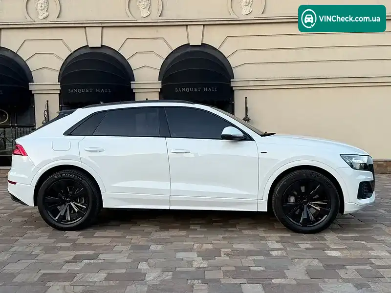 Audi Q8 2020, фото з оголошення 2 з 20, VIN WAUZZZF19MD006635
