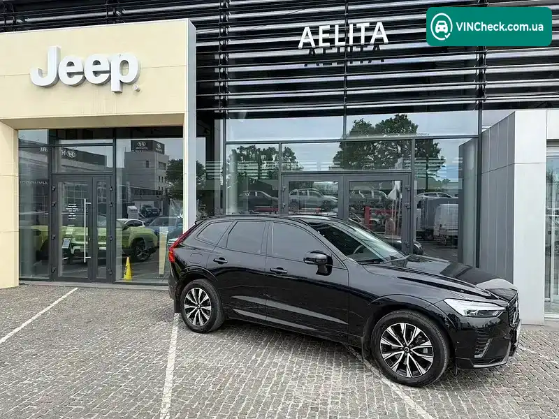 Volvo XC60 2023, фото з оголошення 2 з 21, VIN YV1UZL1V8P1358125